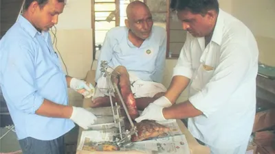 Volunteers serving residents